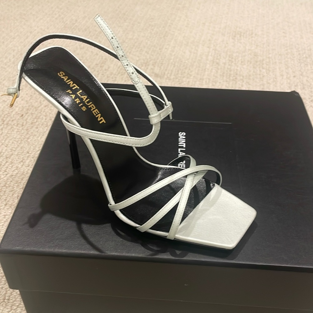 Saint Laurent heel